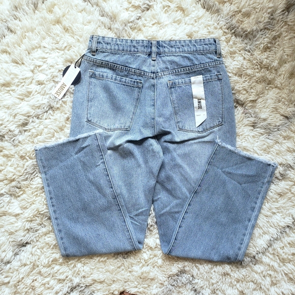 Amuse Society"Skyline " Highwaisted Denim Jeans - Picture 2 of 9